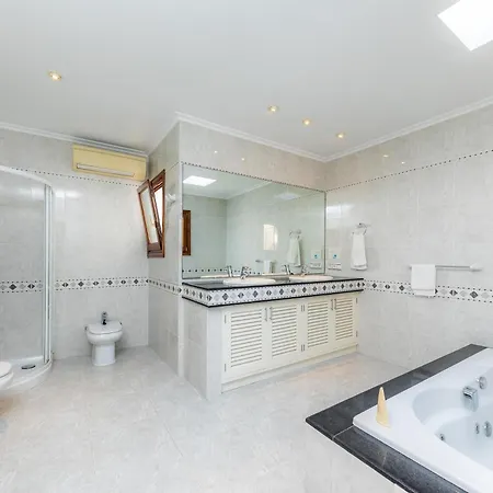 Cas Bunyoler 卡拉纳雅达